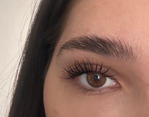 Comment avoir des sourcils épais naturellement ?
